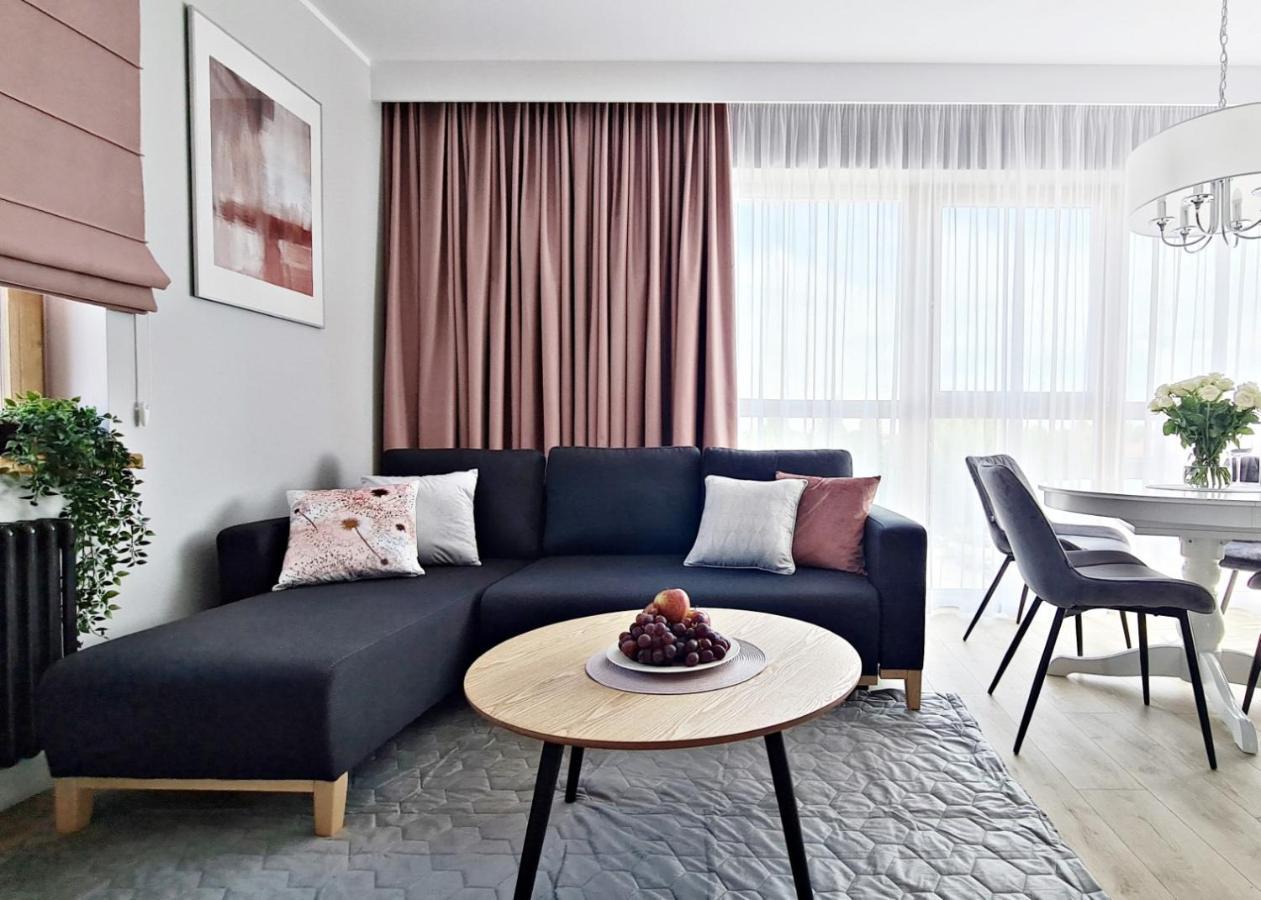 Apartamenty Nadjeziorne Z Tarasem Na Dachu 에우크 외부 사진