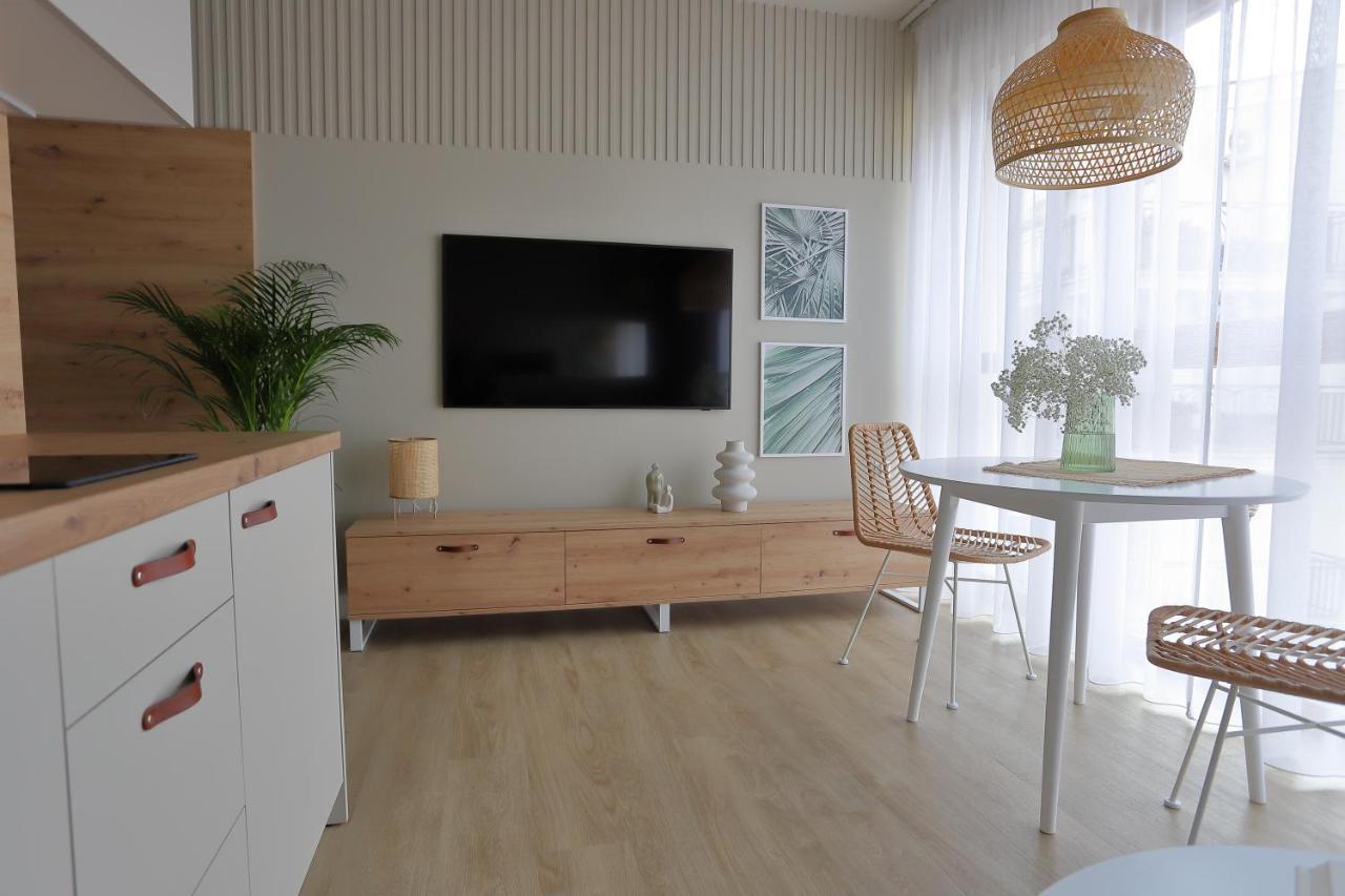 Apartamenty Nadjeziorne Z Tarasem Na Dachu 에우크 외부 사진