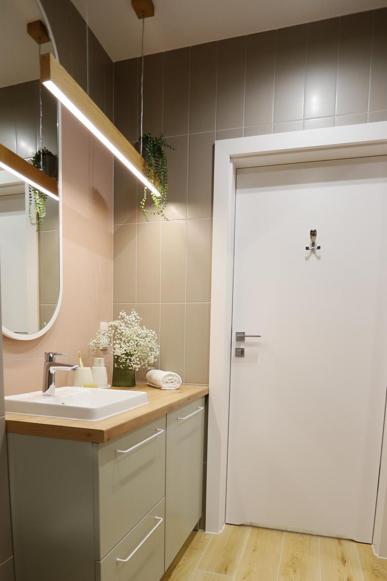 Apartamenty Nadjeziorne Z Tarasem Na Dachu 에우크 외부 사진